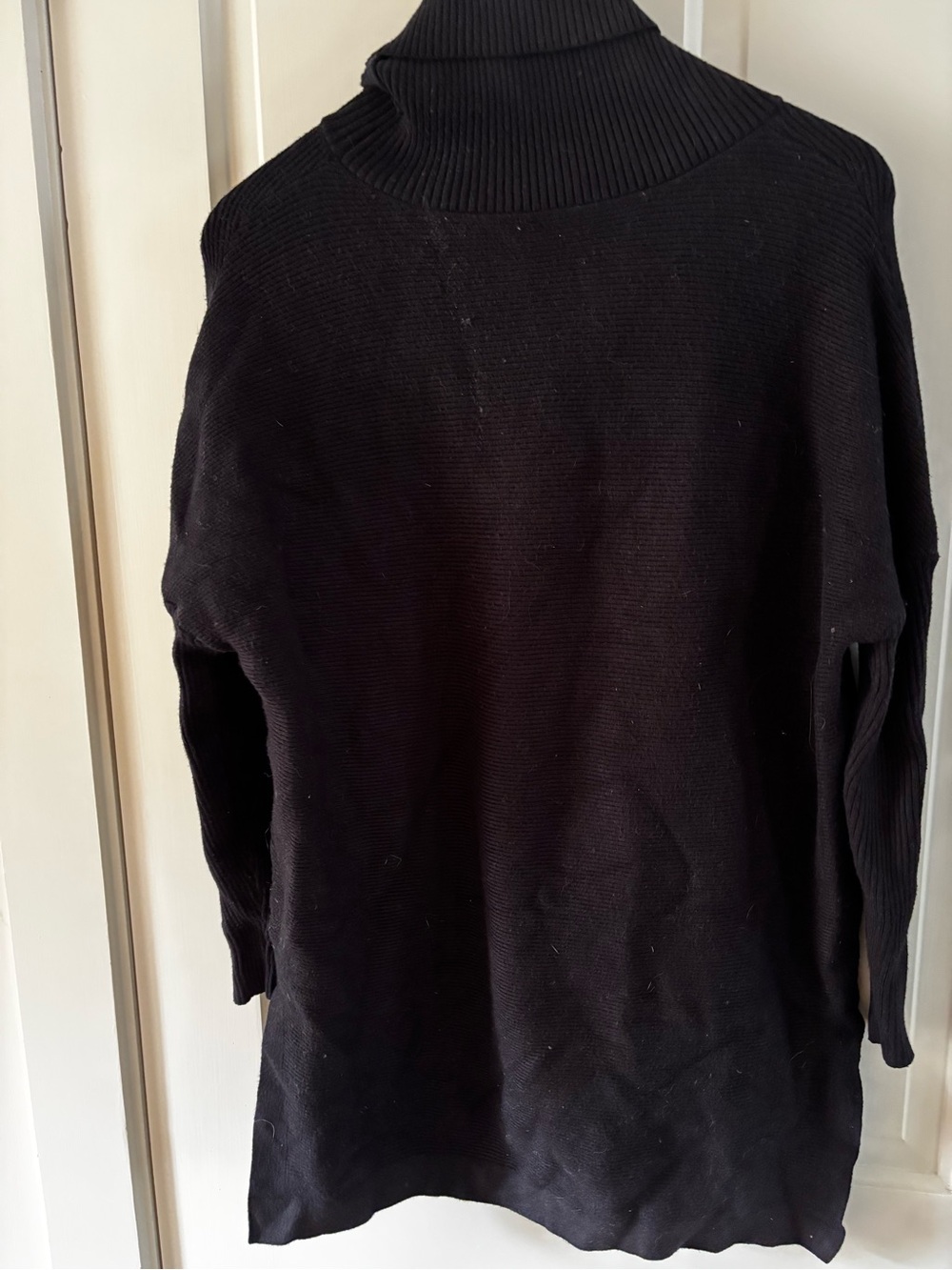 Oversized Turtleneck Sweater - Picture 10 of 11